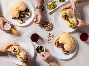 Dónde almorzar cerca del mar en València